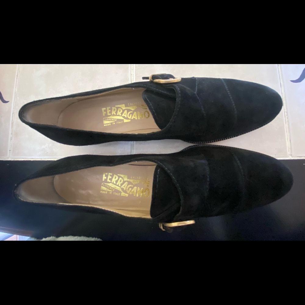 Salvatore Ferragamo women’s size 9 AAAA